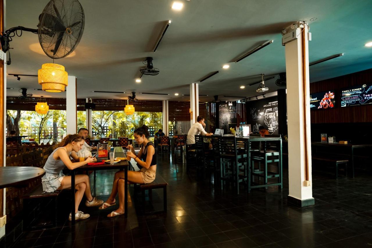 Mad Monkey * Phnom Penh