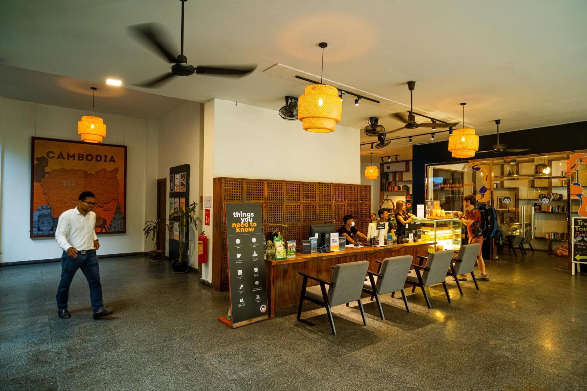 Mad Monkey Hostel